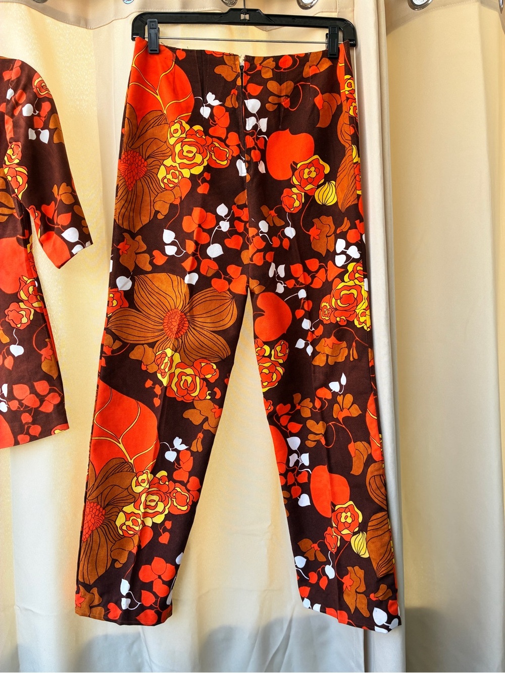 Vintage 60s/70s Mod Style Pantsuit Top & Pants Set - Picture 11 of 17